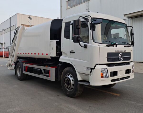 Rear loading compactor garbage trucks - Image 4